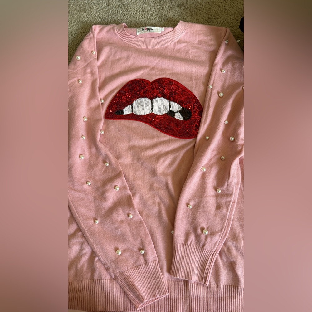 Large long sleeve pearl top